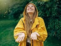 6 woes that rainwater can wage on problem skin